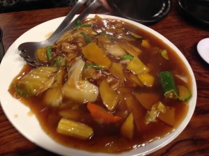 五目あんかけ焼きそば　880円